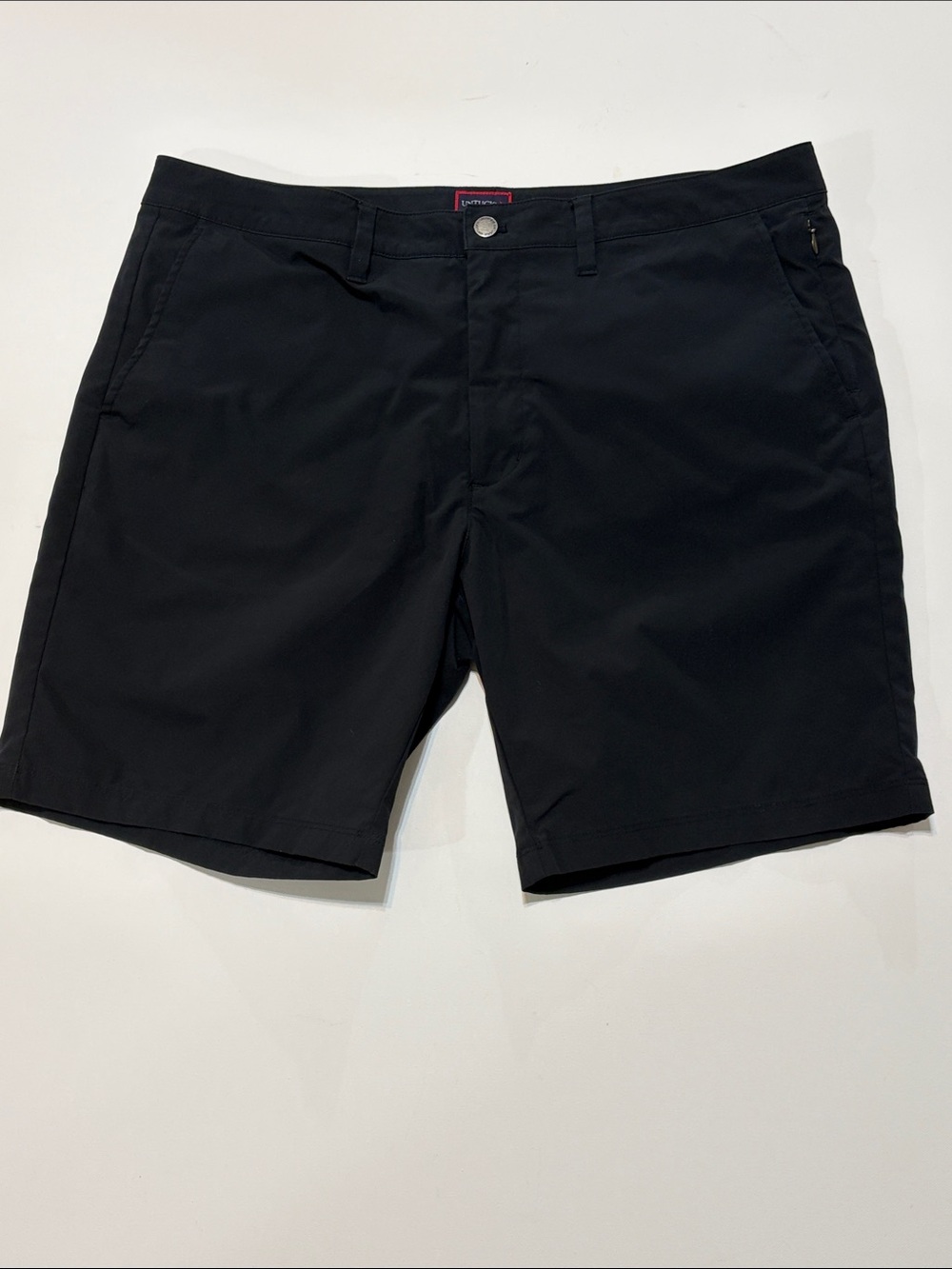 UNTUCKit Mens Shorts Size 38 Black Performance Chino Golf 100% Polyester